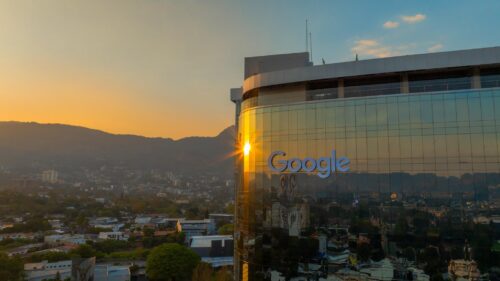 Google abre escritório em El Salvador em busca de avanço digital