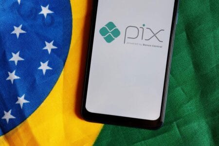 Sucesso do Pix ultrapassa fronteiras e influencia na adoção de meios de pagamentos instantâneos na América Latina