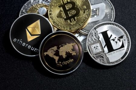 Análise do Mercado de Criptomoedas: Bitcoin, Ethereum e Cake em Foco Análise do Mercado de Criptomoedas: Bitcoin, Ethereum e Cake em Foco