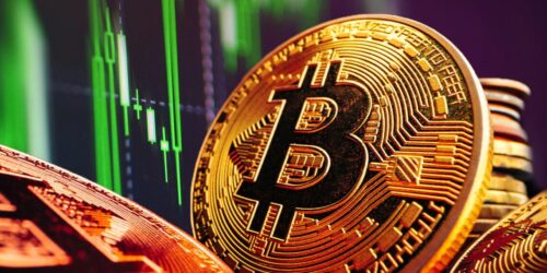 Performance do Bitcoin em Fevereiro e o Que Esperar para Março