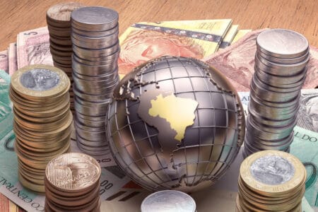 Baixa alíquota de imposto e flexibilidade regulatória: entenda porque os paraísos fiscais facilitam fluxos financeiros ilícitos