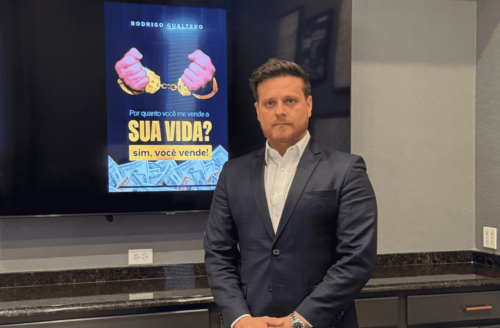 Livro Por Quanto Você Me Vende a Sua Vida traz ensinamentos financeiros e reflexões sobre o modelo atual de trabalho