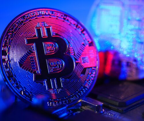 Como o Bitcoin pode retomar alta, rompimento para cima do ETH e destaque para ZEC