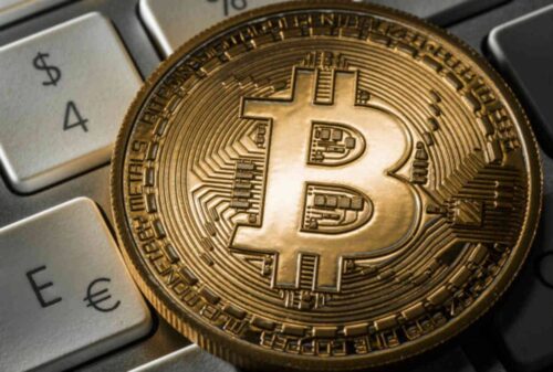 Um ano após o halving, Bitcoin volta a US$ 94 mil e mostra sinais de maturidade no mercado