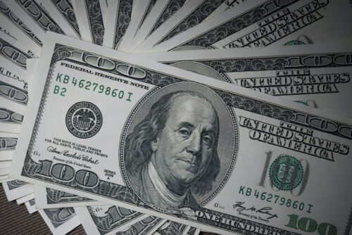 MB anuncia dolarização com taxa zero elança renda passiva com dólar digital