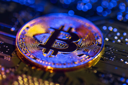 Bitcoin resiste a tensões no Oriente Médio e mira novo topo histórico