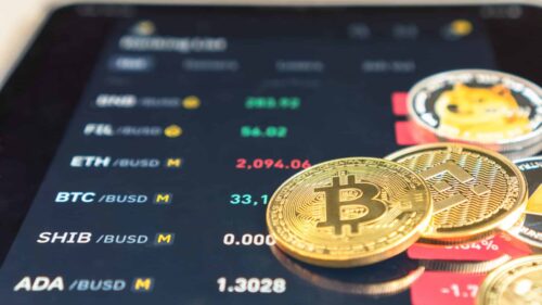 Investimentos em Cripto Renascem em 2025 com Aportes Bilionários e Interesse Institucional