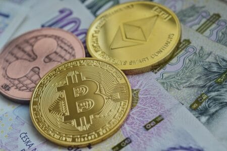 Baixa do Bitcoin e Ethereum, e destaque para Worldcoin