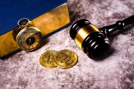 Câmbio marginal e assimetria regulatória: dos T-Bills à regulação dos ativos virtuais Câmbio marginal e assimetria regulatória: dos T-Bills à regulação dos ativos virtuais