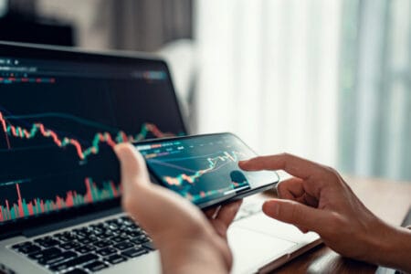 Na velocidade do mercado: o uso estratégico da IA nas exchanges de criptomoedas