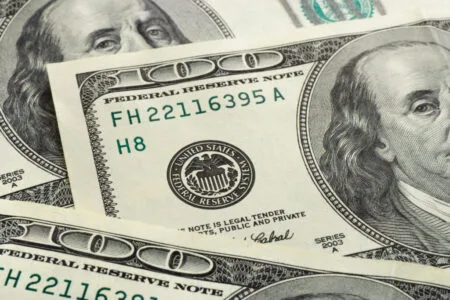 Dólar opera em queda e reflete ambiente de maior apetite ao risco global Dólar opera em queda e reflete ambiente de maior apetite ao risco global