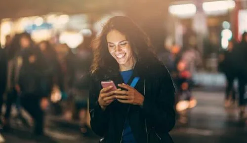 Mais da metade dos brasileiros já utiliza fintechs e bancos digitais, segundo a TransUnion Mais da metade dos brasileiros já utiliza fintechs e bancos digitais, segundo a TransUnion