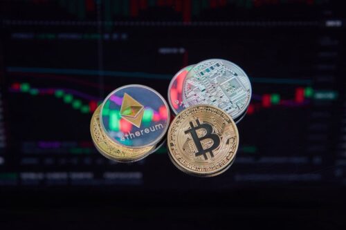 Baixa do BTC e do ETH e destaque para Solana