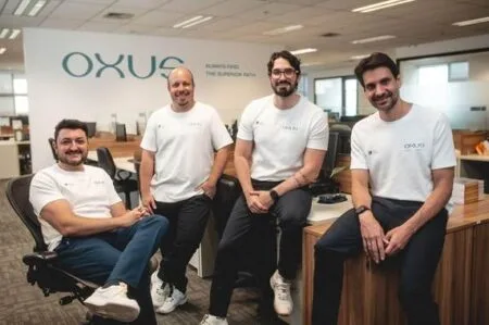 Oxus Finance capta US$ 2,4 milhões em rodada seed e lança primeiro agregador de stablecoins, com IA, para simplificar os pagamentos internacionais Oxus Finance capta US$ 2,4 milhões em rodada seed e lança primeiro agregador de stablecoins, com IA, para simplificar os pagamentos internacionais