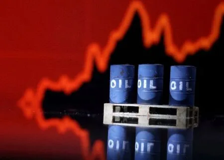 Disparada do petróleo deixa bitcoin instável, mas pode reforçar uso como reserva