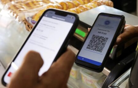 Muito além do checkout: Pix se torna ponte entre o mundo físico e o digital