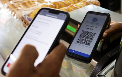Muito além do checkout: Pix se torna ponte entre o mundo físico e o digital
